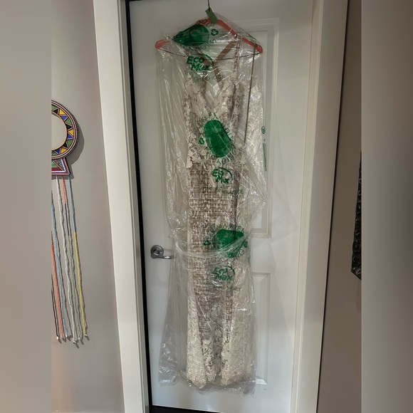 Elie Saab 2024 Ready to Wear Silk embroidered dress. - Picture 2 of 10